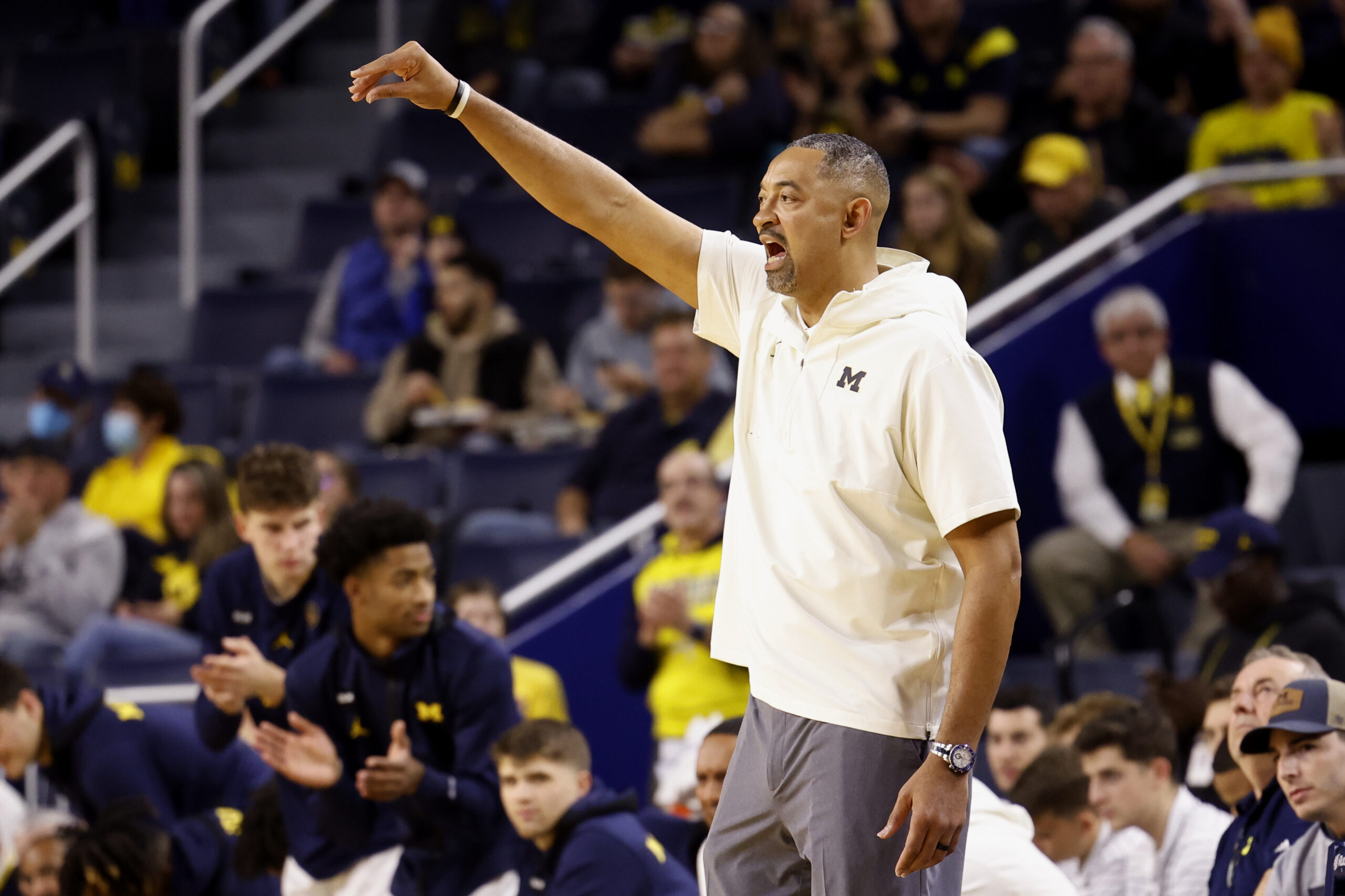 Update with top Michigan basketball transfer portal target Blue By