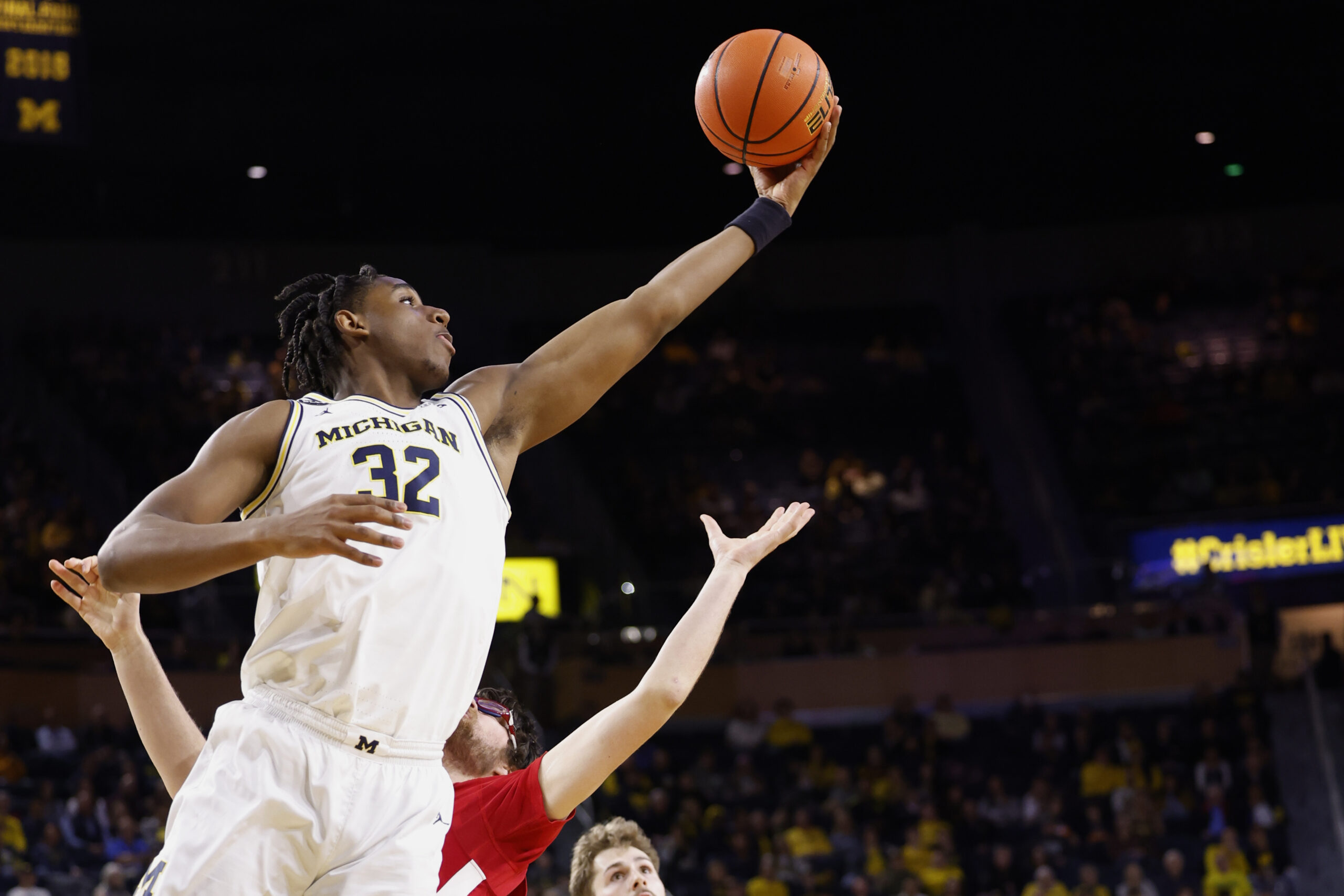 young Michigan basketball star, Tarris Reed, NIL, Randy Wise Automotive