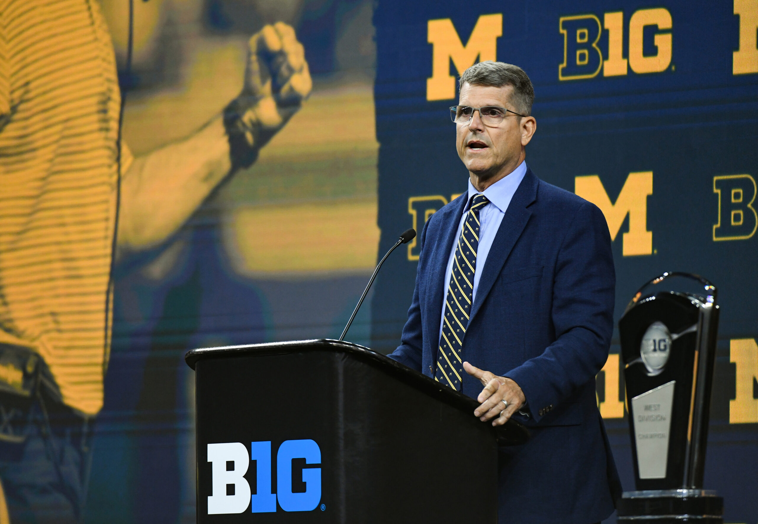 Jim Harbaugh. Michigan football, fall camp