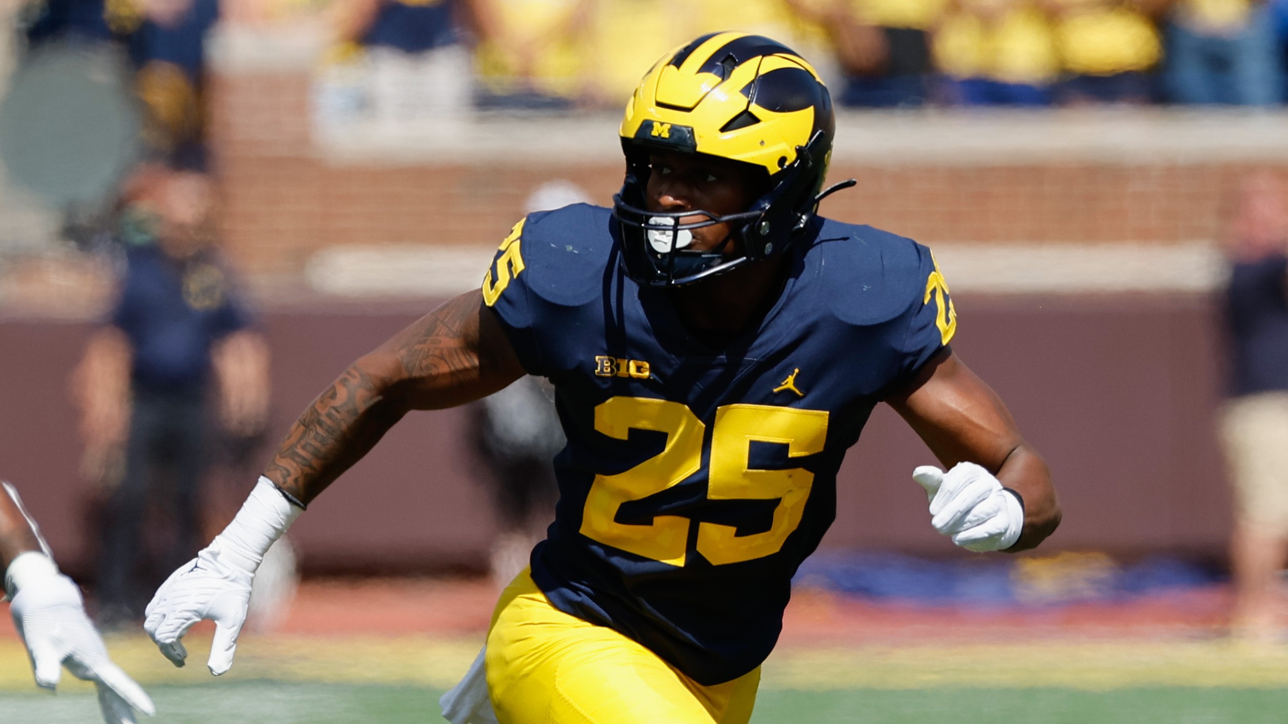 Michigan Football Linebacker Comments On Impressive Growth