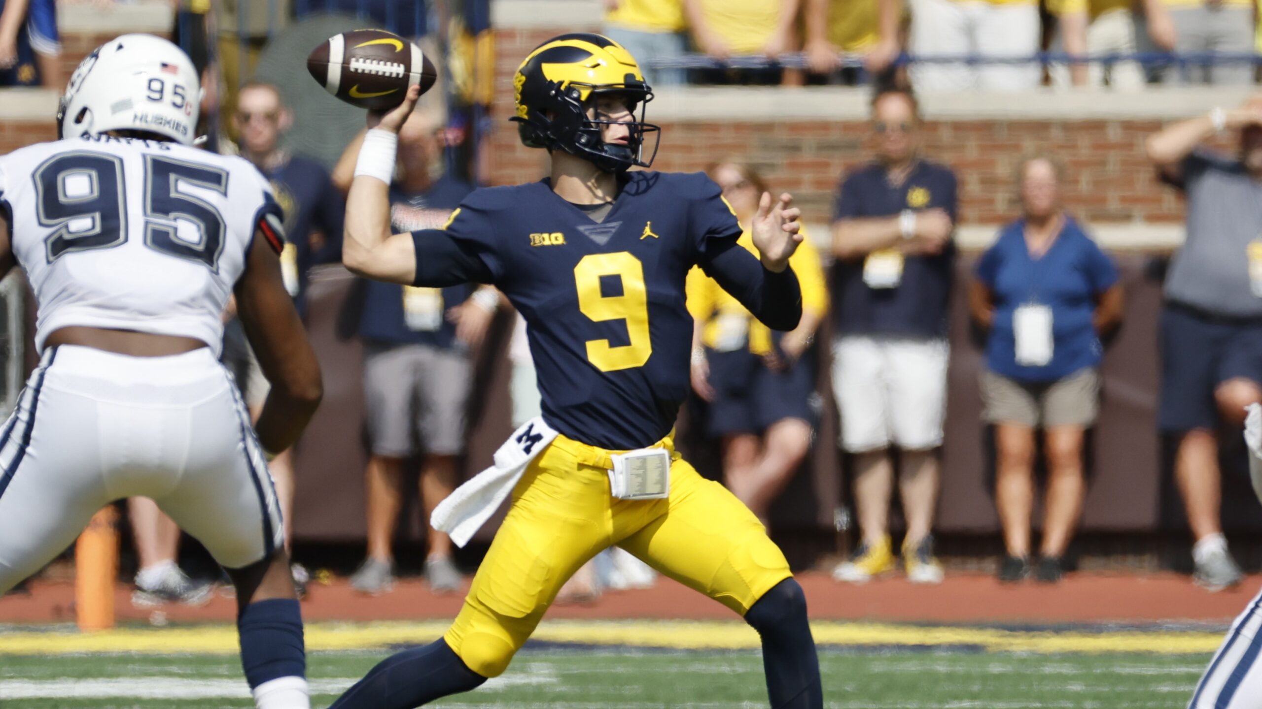 Michigan football, passing attack, JJ McCarthy