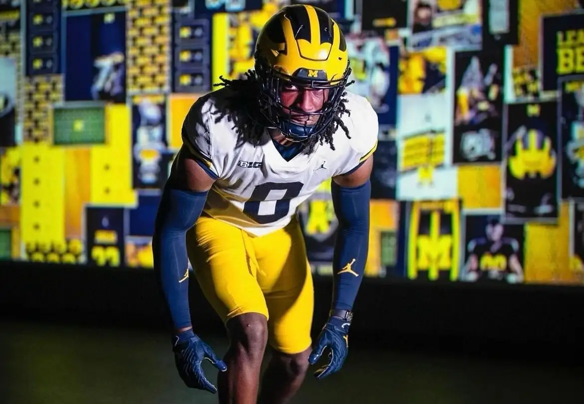 jaishawn barham in michigan football uniform