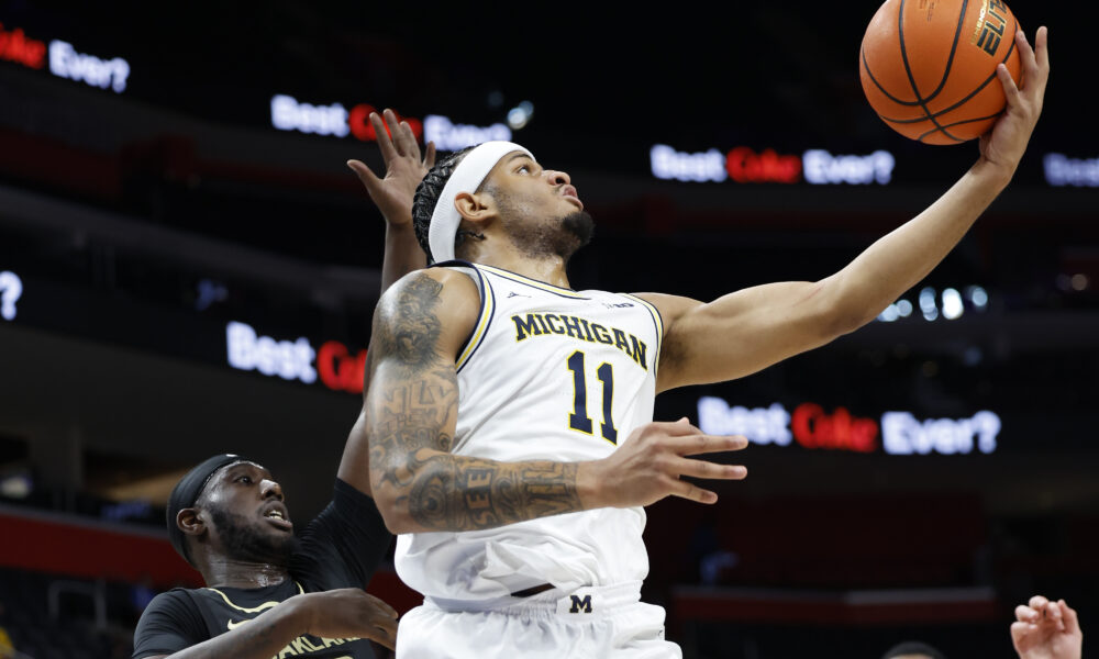 Michigan Basketball tops Oakland 92-48 in Exhibition