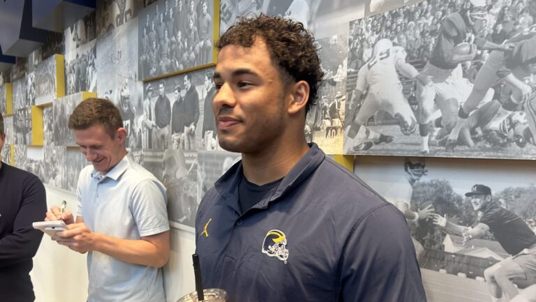 Eli Owens excited about Hogan Hansen’s return, wants more from Michigan tight ends